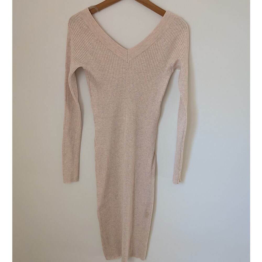 Tan Long Ribbed V-Neck Long Sleeve Sweater Dress (M) Fall Soft Girl Minimalist
